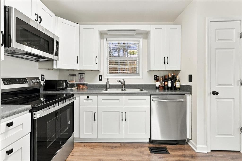 3 bedroom, 2 bathroom, 1,140 sq ft single family residence for sale at 102 Huntington Way, Dallas, GA 30132 — photo 8