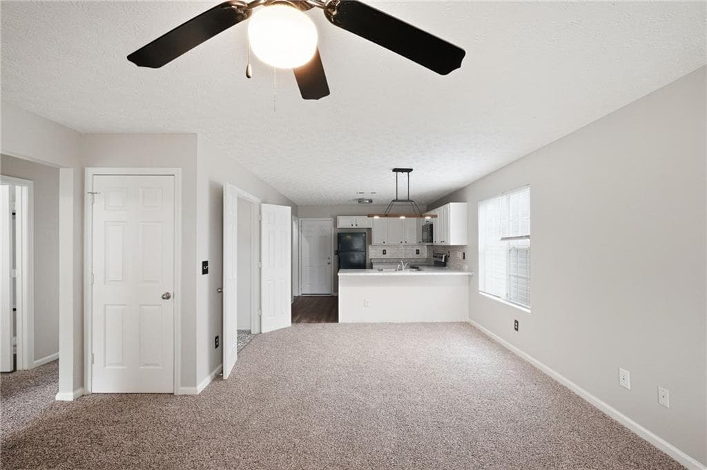 3 bedroom, 2 bathroom, 1,299 sq ft single family residence for sale at 923 Carlton Pointe Terrace, Palmetto, GA 30268 — photo 8