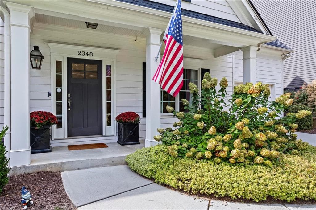 5 bedroom, 3 bathroom, 2,967 sq ft single family residence for sale at 2348 Poplar Springs Drive, Atlanta, GA 30319 — photo 3