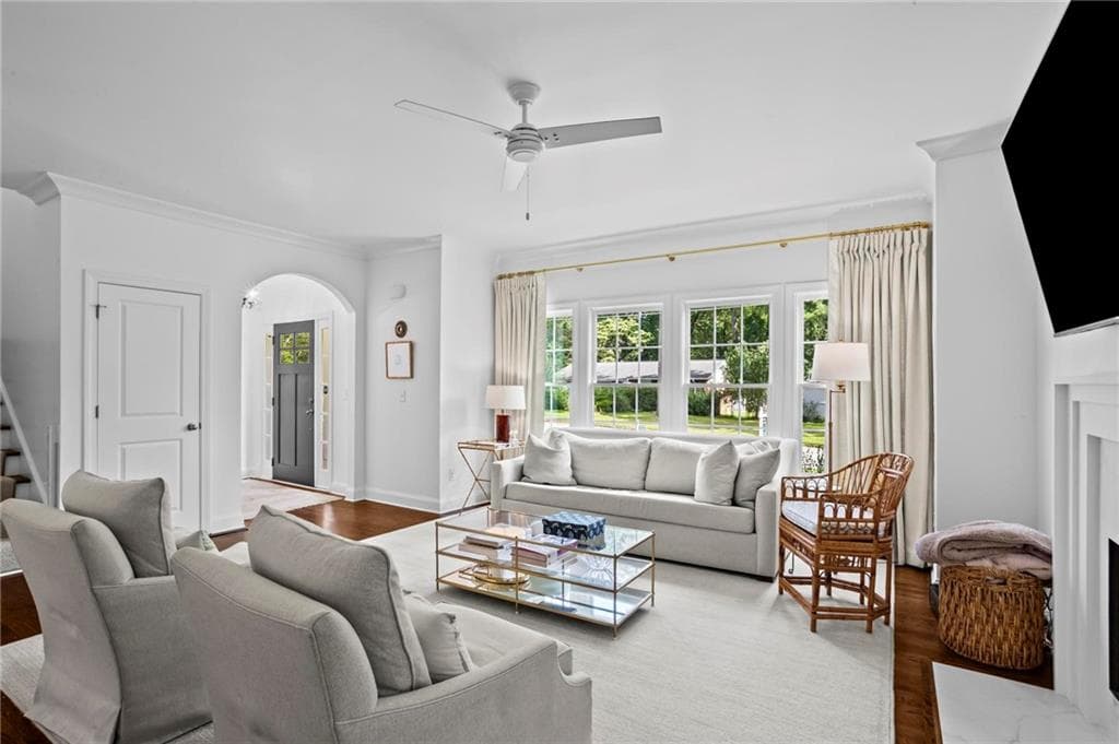 5 bedroom, 3 bathroom, 2,967 sq ft single family residence for sale at 2348 Poplar Springs Drive, Atlanta, GA 30319 — photo 7