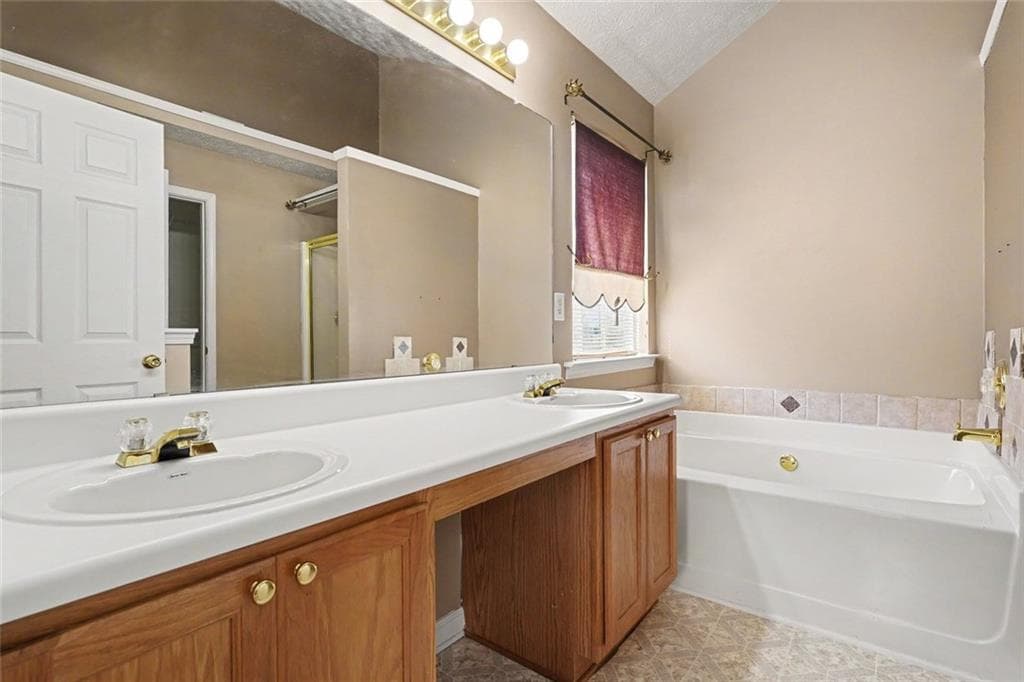 3 bedroom, 3 bathroom, 1,679 sq ft single family residence for sale at 312 Jasmine Drive, Locust Grove, GA 30248 — photo 6