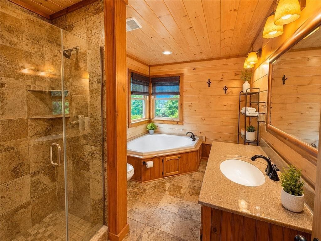 3 bedroom, 3 bathroom, 2,366 sq ft single family residence for sale at 240 Spirits Knob, Morganton, GA 30560 — photo 6