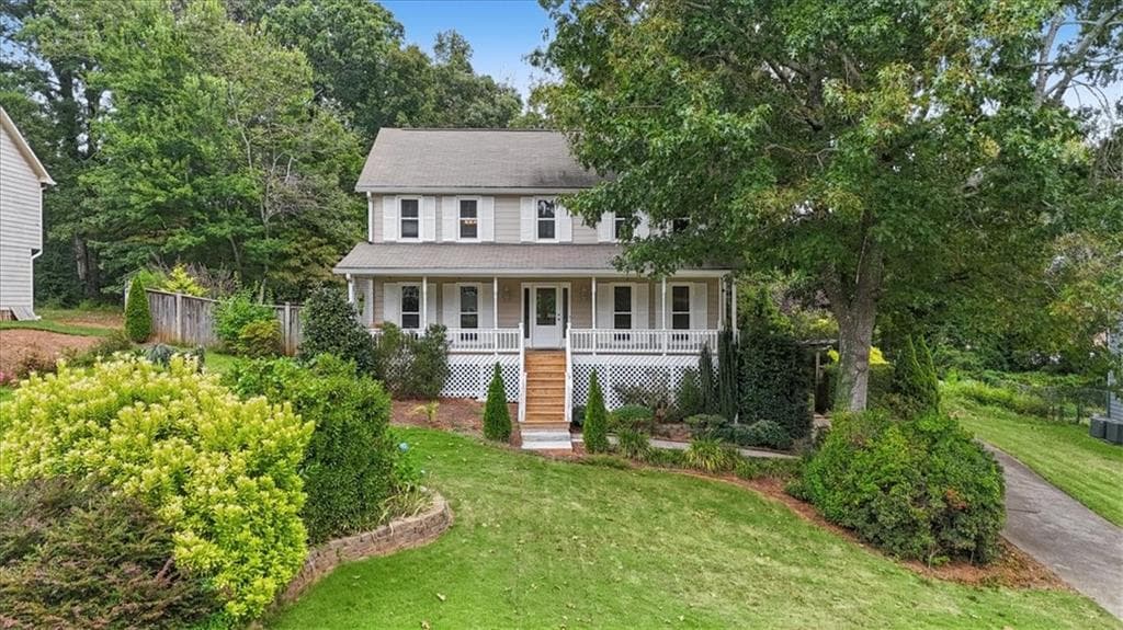 3 bedroom, 3 bathroom, 2,021 sq ft single family residence for sale at 720 Creek Trail, Kennesaw, GA 30144 — photo 2