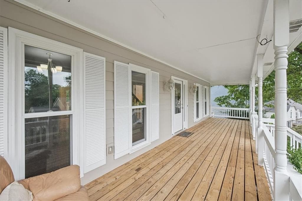 3 bedroom, 3 bathroom, 2,021 sq ft single family residence for sale at 720 Creek Trail, Kennesaw, GA 30144 — photo 8