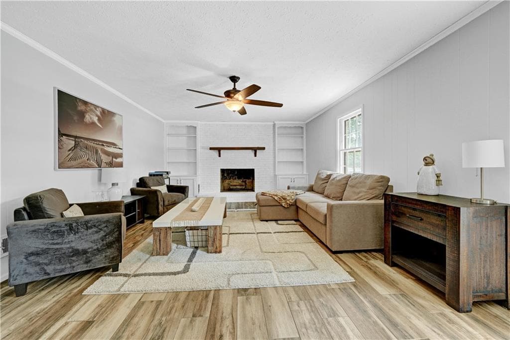 4 bedroom, 3 bathroom, 3,406 sq ft single family residence for sale at 4414 Dunriver Drive, Lilburn, GA 30047 — photo 6