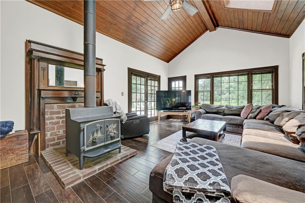 4 bedroom, 3 bathroom, 3,406 sq ft single family residence for sale at 4414 Dunriver Drive, Lilburn, GA 30047 — photo 9
