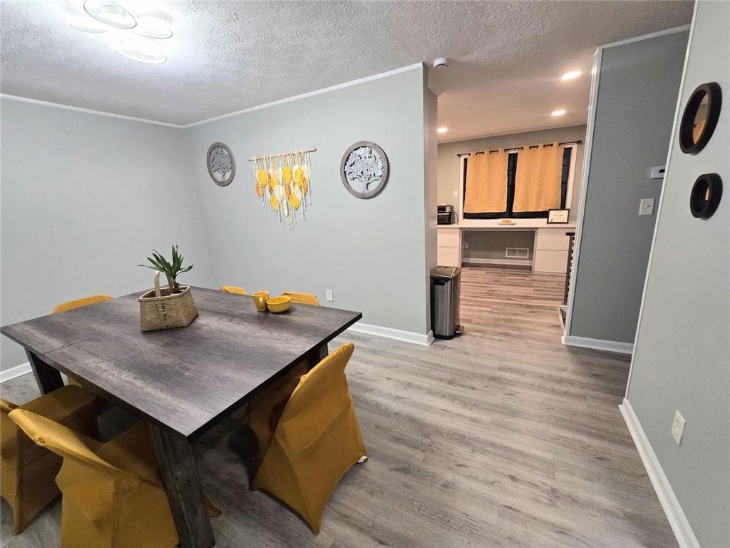 4 bedroom, 3 bathroom, 1,700 sq ft single family residence for rent at 3267 Aspen Circle, Snellville, GA 30078 for $2,900 a month — photo 3