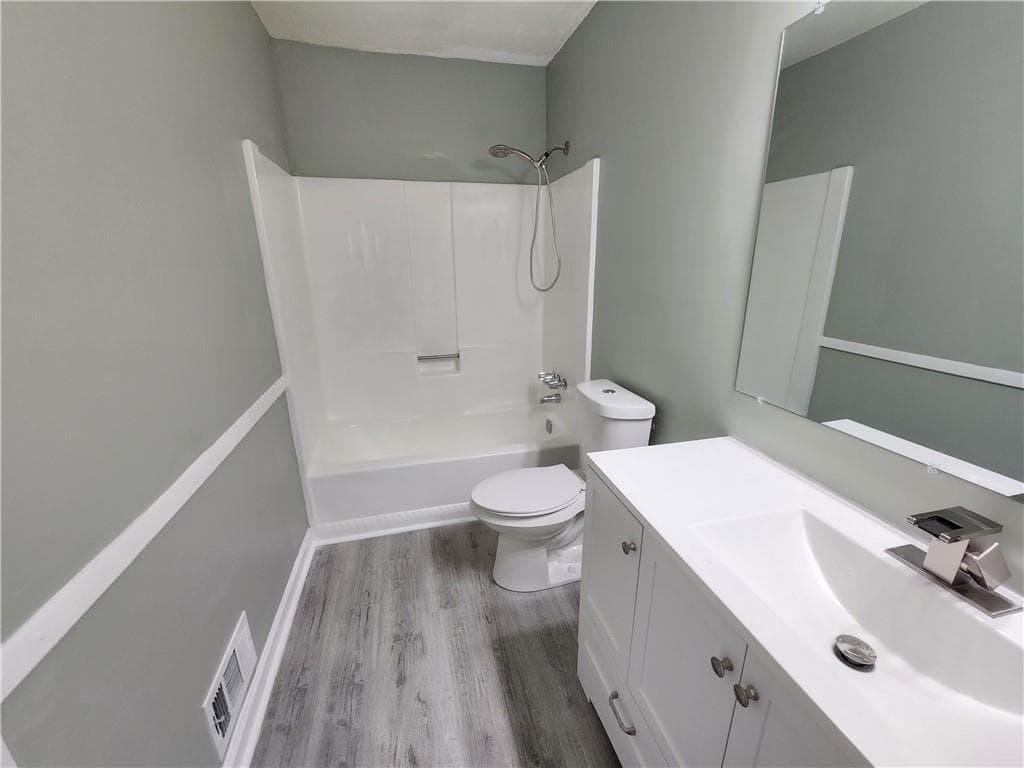 4 bedroom, 3 bathroom, 1,700 sq ft single family residence for rent at 3267 Aspen Circle, Snellville, GA 30078 for $2,900 a month — photo 7