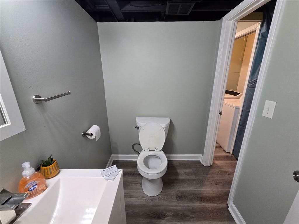 4 bedroom, 3 bathroom, 1,700 sq ft single family residence for rent at 3267 Aspen Circle, Snellville, GA 30078 for $2,900 a month — photo 8