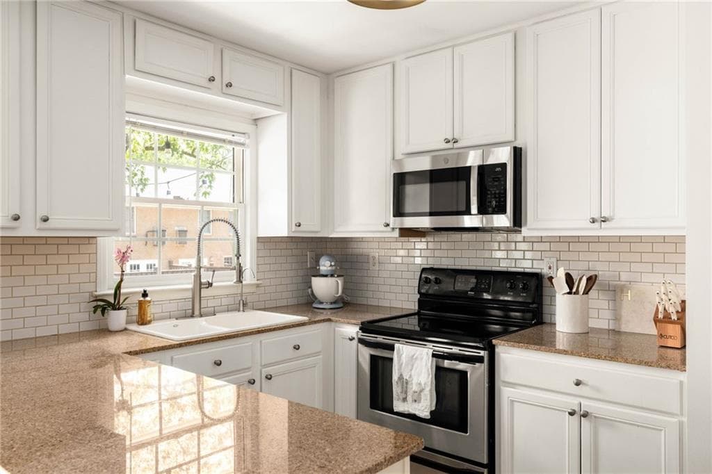 2 bedroom, 2 bathroom, 1,050 sq ft condominium for sale at 1101 Collier Road R4, Atlanta, GA 30318 — photo 4