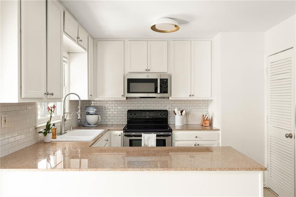 2 bedroom, 2 bathroom, 1,050 sq ft condominium for sale at 1101 Collier Road R4, Atlanta, GA 30318 — photo 10