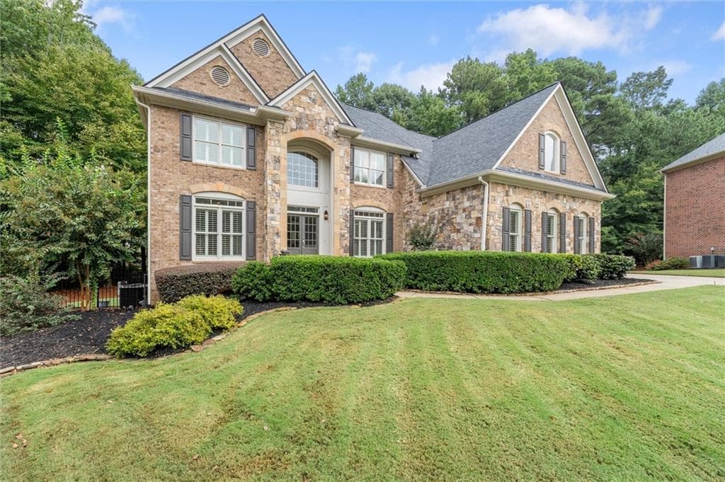 4 bedroom, 5 bathroom, 4,565 sq ft single family residence for sale at 246 Cedarhurst Drive, Canton, GA 30115 — photo 8