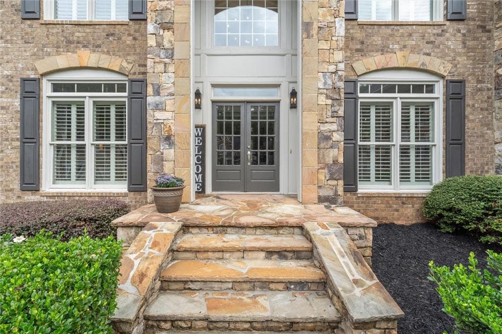4 bedroom, 5 bathroom, 4,565 sq ft single family residence for sale at 246 Cedarhurst Drive, Canton, GA 30115 — photo 9
