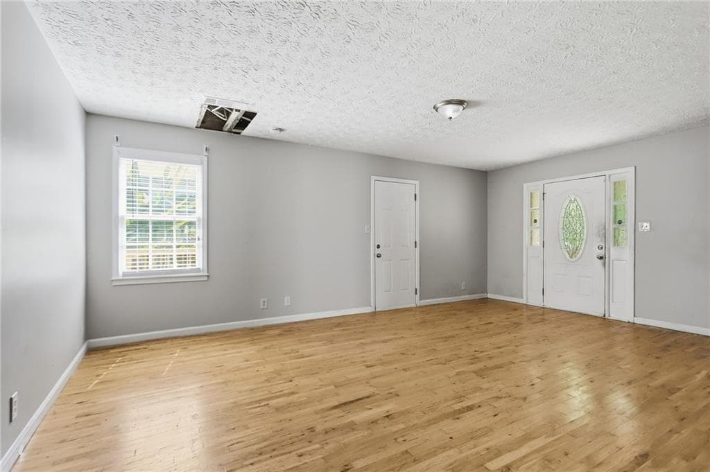 5 bedroom, 4 bathroom, 3,522 sq ft single family residence for sale at 4945 Bent Creek Court, Buford, GA 30518 — photo 10