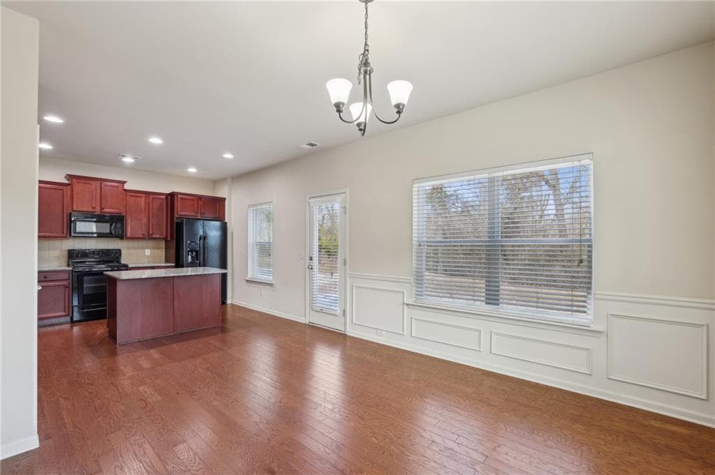 4 bedroom, 4 bathroom, 2,188 sq ft single family residence for rent at 3145 ENGLEWOOD Drive, Cumming, GA 30040 for $2,500 a month — photo 7