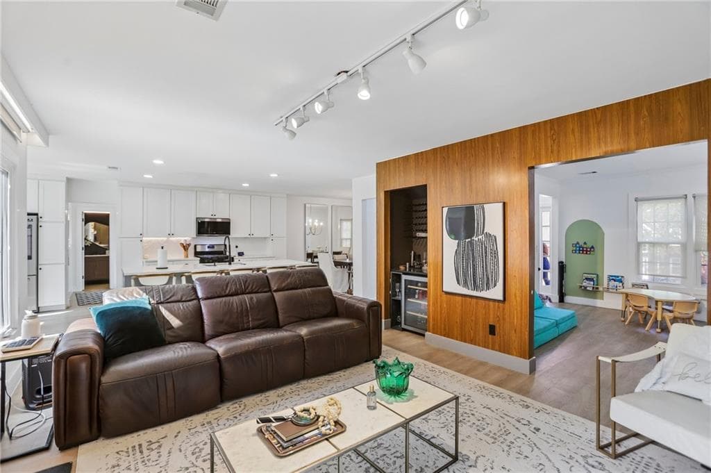 4 bedroom, 3 bathroom, 2,260 sq ft single family residence for sale at 2541 Gabriel Way, Kennesaw, GA 30152 — photo 6
