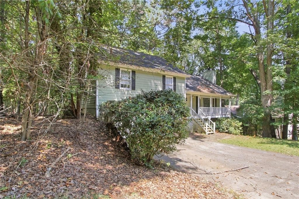 3 bedroom, 2 bathroom, 1,400 sq ft single family residence for sale at 504 Chestnut Ridge, Woodstock, GA 30189 — photo 2