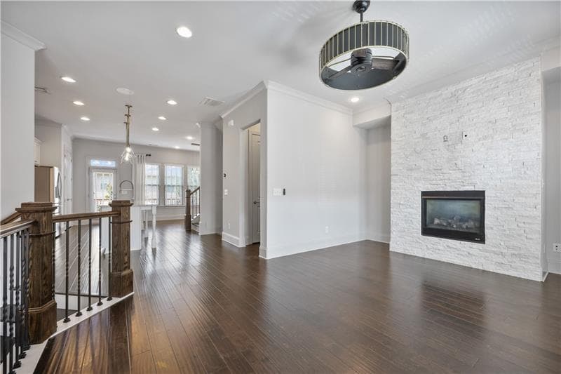 3 bedroom, 4 bathroom, 2,257 sq ft townhouse for sale at 2142 Coventry Drive, Atlanta, GA 30319 — photo 4