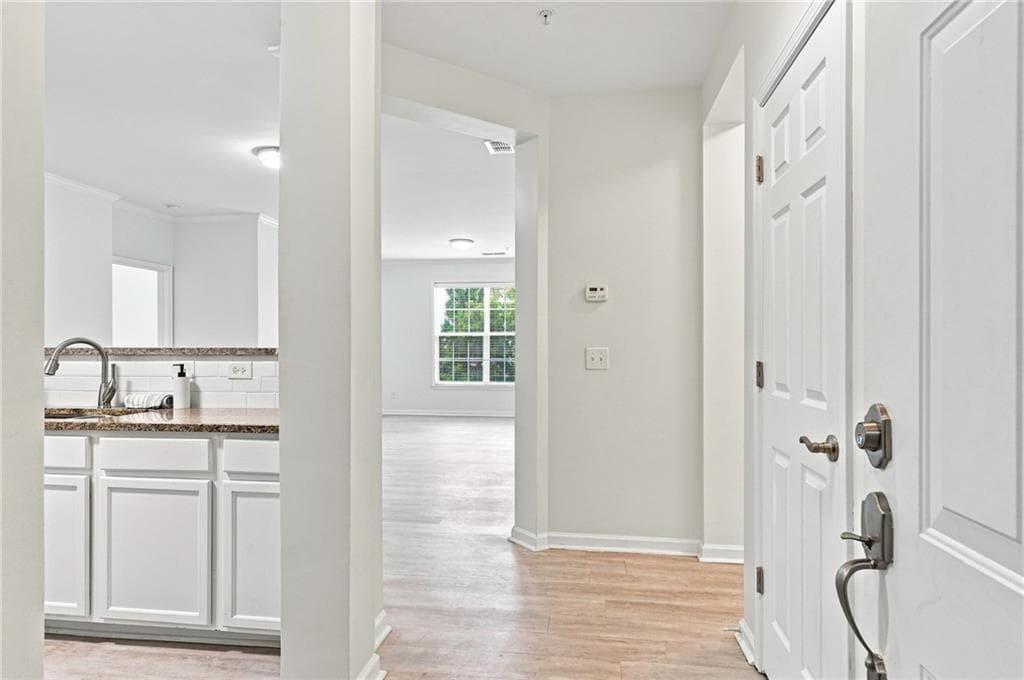2 bedroom, 2 bathroom, 1,209 sq ft condominium for sale at 1955 Nocturne Drive 3207, Alpharetta, GA 30009 — photo 2
