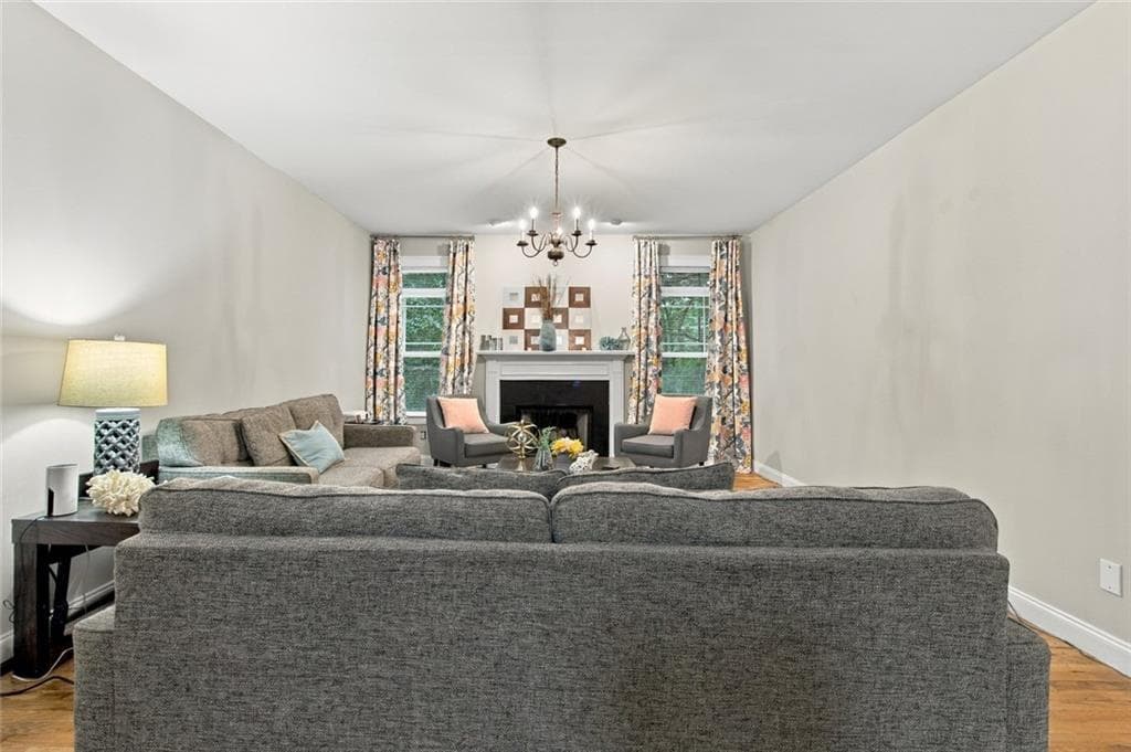 4 bedroom, 4 bathroom, 4,647 sq ft single family residence under contract at 1544 Boulder Walk Way, Atlanta, GA 30316 — photo 4
