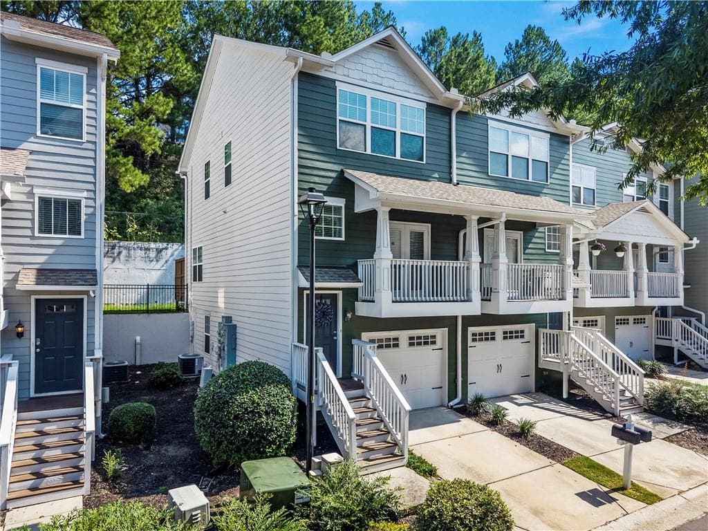 3 bedroom, 4 bathroom, 1,326 sq ft townhouse for rent at 1108 Liberty Parkway, Atlanta, GA 30318 for $2,750 a month — photo 2