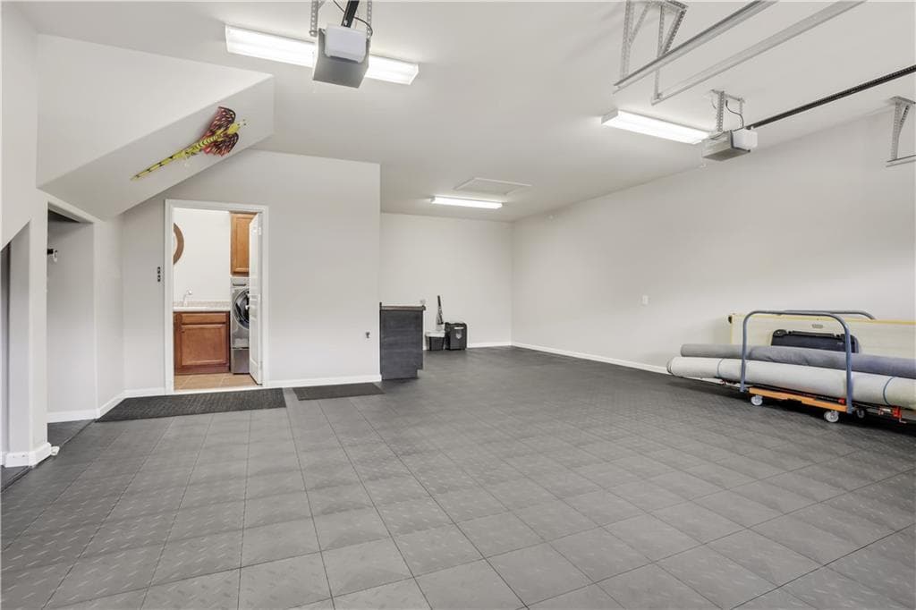 3 bedroom, 2 bathroom, 2,445 sq ft single family residence for sale at 263 Somerset Circle, Woodstock, GA 30189 — photo 9
