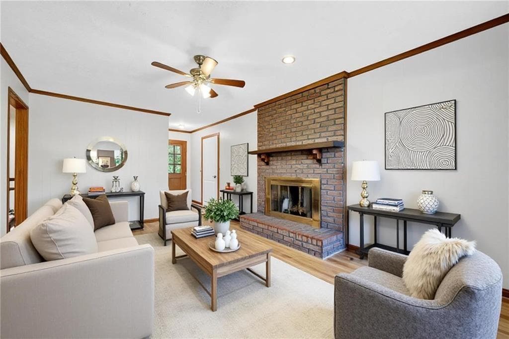 3 bedroom, 3 bathroom, 2,143 sq ft single family residence for sale at 5201 Beechwood Forest Drive, Lithonia, GA 30038 — photo 6