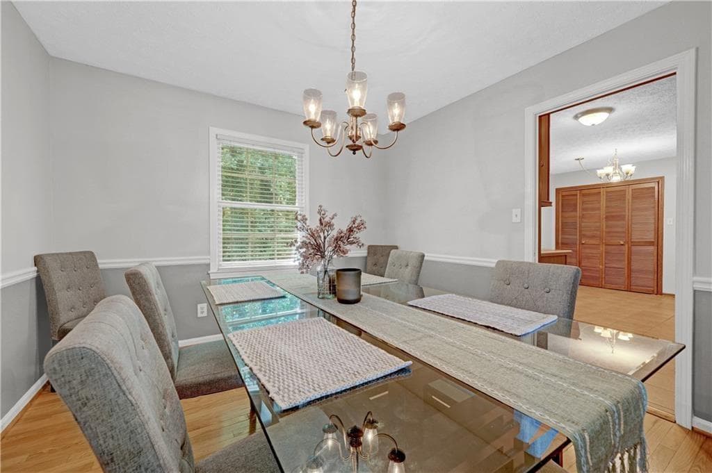 3 bedroom, 3 bathroom, 2,143 sq ft single family residence for sale at 5201 Beechwood Forest Drive, Lithonia, GA 30038 — photo 7