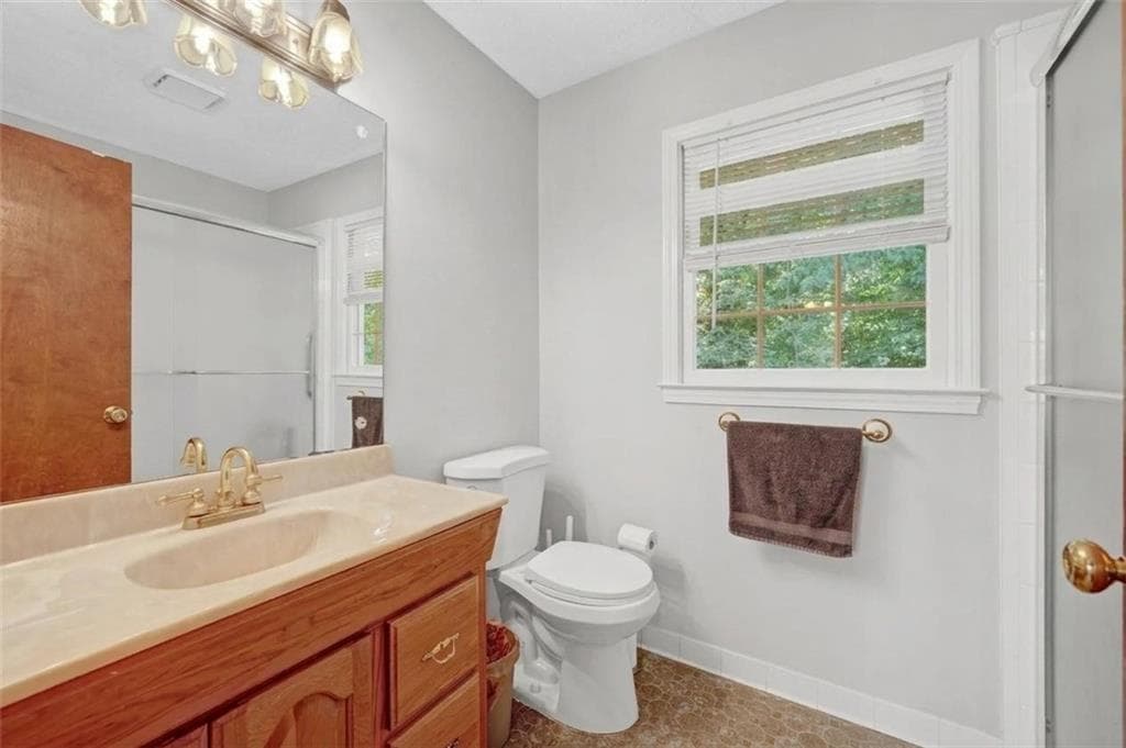 3 bedroom, 3 bathroom, 2,143 sq ft single family residence for sale at 5201 Beechwood Forest Drive, Lithonia, GA 30038 — photo 10