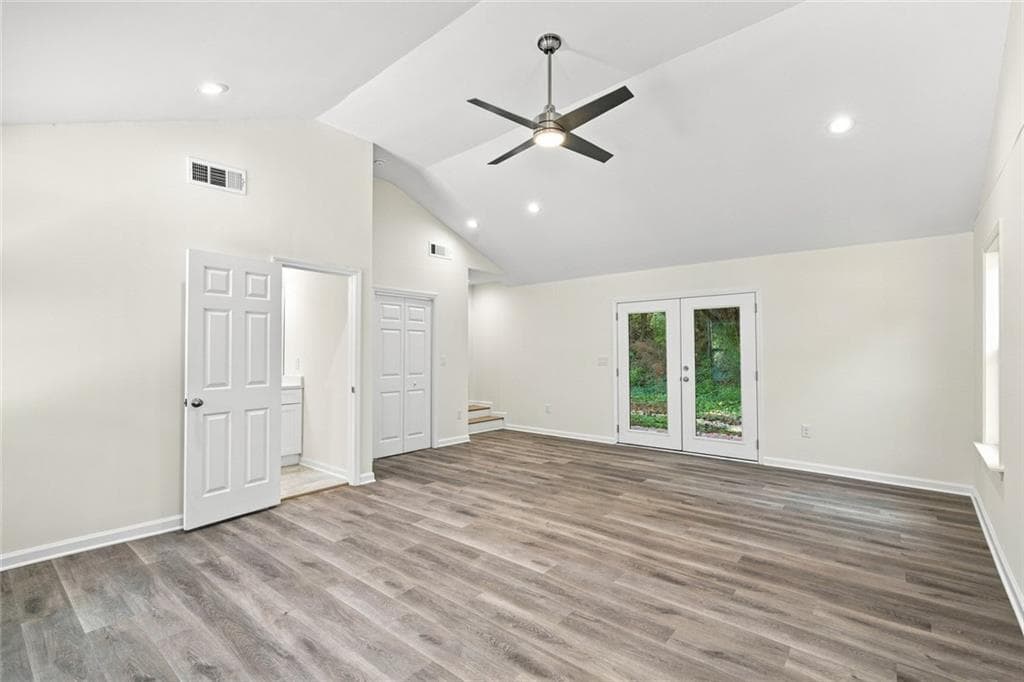 4 bedroom, 3 bathroom, 1,609 sq ft single family residence for sale at 126 Meadow Park Lane, Atlanta, GA 30315 — photo 9