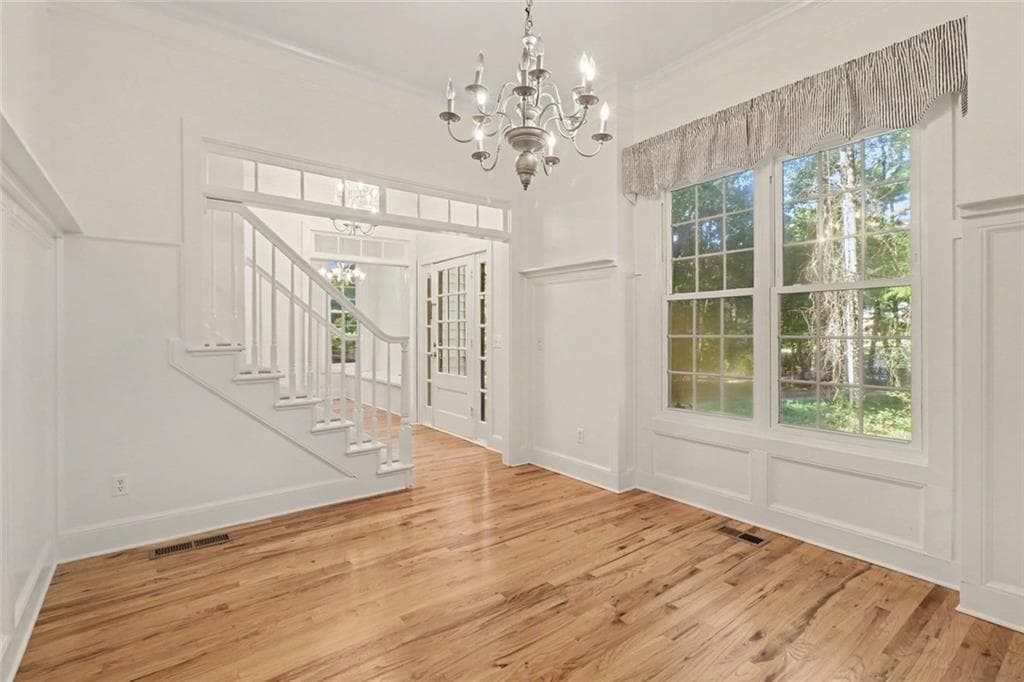 5 bedroom, 4 bathroom, 2,263 sq ft single family residence for sale at 180 Courtland Drive, Fayetteville, GA 30215 — photo 2