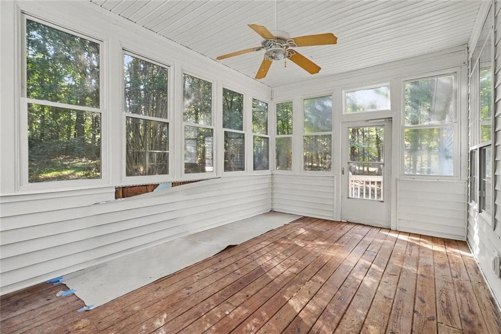 5 bedroom, 4 bathroom, 2,263 sq ft single family residence for sale at 180 Courtland Drive, Fayetteville, GA 30215 — photo 5