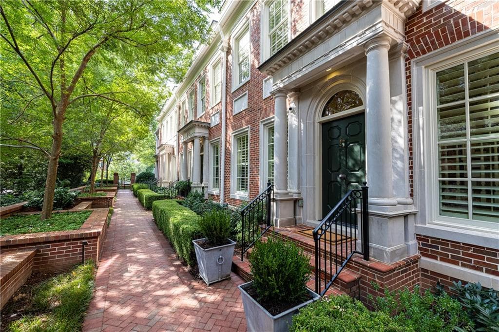 3 bedroom, 6 bathroom, 4,307 sq ft townhouse for sale at 39 W Wesley Road 4, Atlanta, GA 30305
