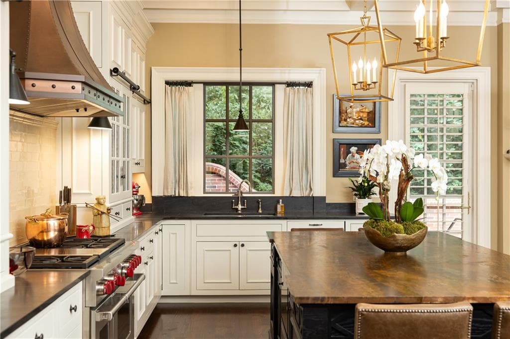 3 bedroom, 6 bathroom, 4,307 sq ft townhouse for sale at 39 W Wesley Road 4, Atlanta, GA 30305 — photo 6