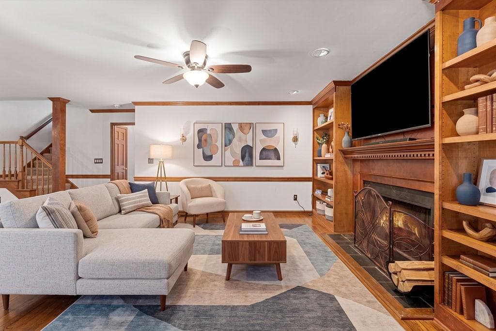 4 bedroom, 3 bathroom, 2,776 sq ft single family residence for sale at 9175 Fairhaven Place, Jonesboro, GA 30236 — photo 2