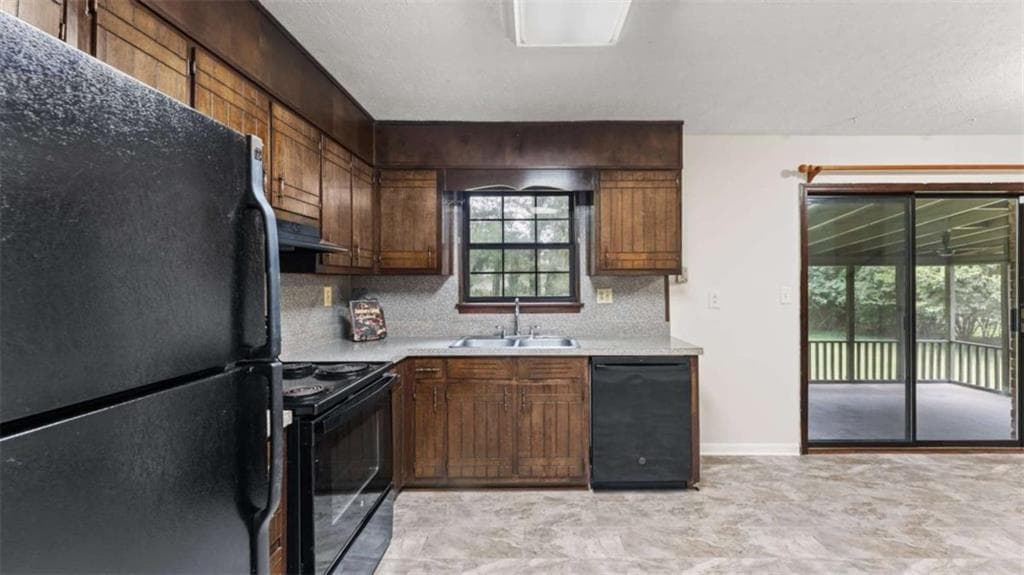4 bedroom, 2 bathroom, 1,562 sq ft single family residence for sale at 4561 Fairfax Place, Powder Springs, GA 30127 — photo 8
