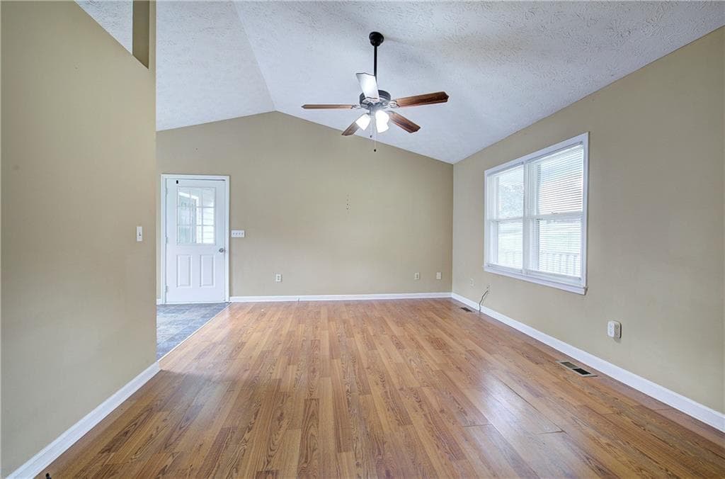 3 bedroom, 2 bathroom, 1,072 sq ft single family residence for sale at 21 Winter Wood Court, Taylorsville, GA 30178 — photo 6