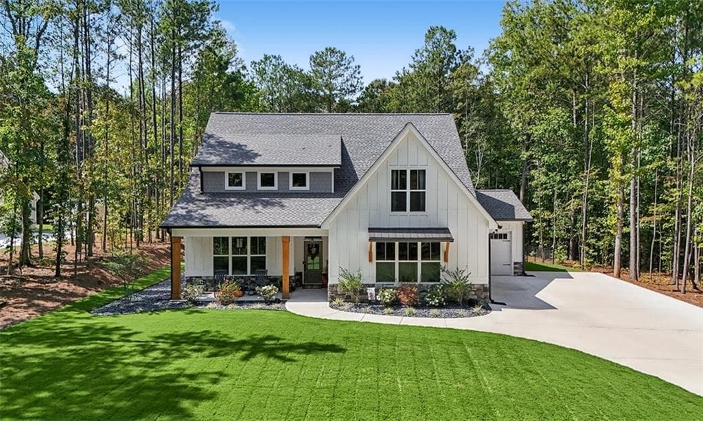 4 bedroom, 4 bathroom, 2,889 sq ft single family residence for sale at 6821 Phillips Mill Road, Douglasville, GA 30135