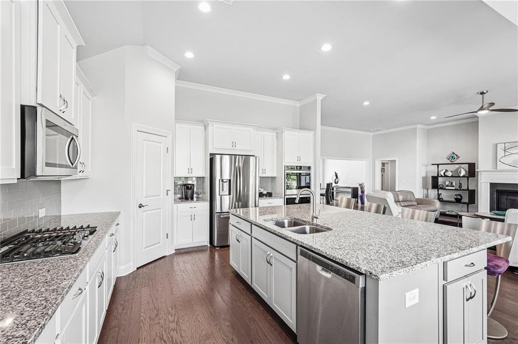 4 bedroom, 3 bathroom, 2,814 sq ft single family residence for sale at 563 Claremorris Trace, Powder Springs, GA 30127 — photo 8