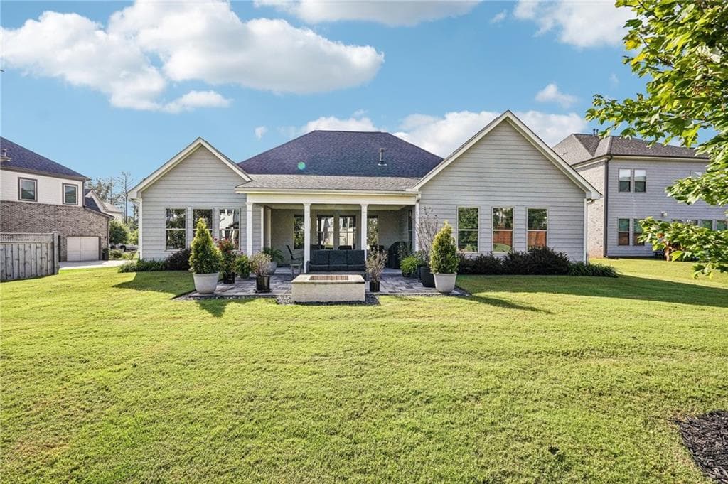 4 bedroom, 3 bathroom, 2,814 sq ft single family residence for sale at 563 Claremorris Trace, Powder Springs, GA 30127 — photo 2