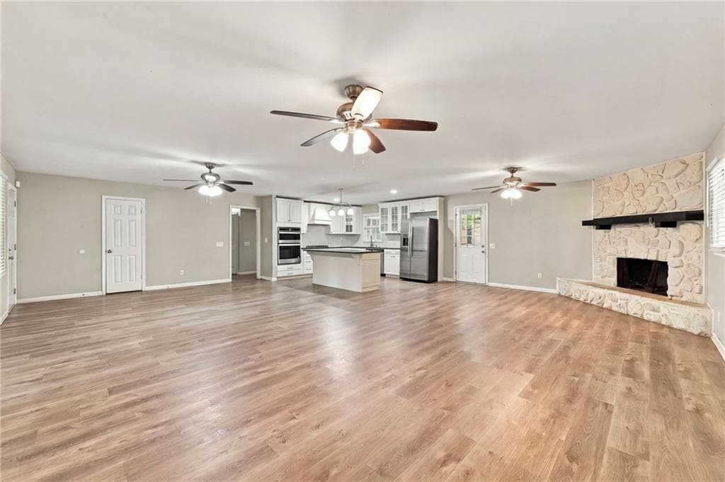 4 bedroom, 2 bathroom, 2,218 sq ft single family residence for sale at 951 Hickory View Court, Marietta, GA 30064 — photo 4