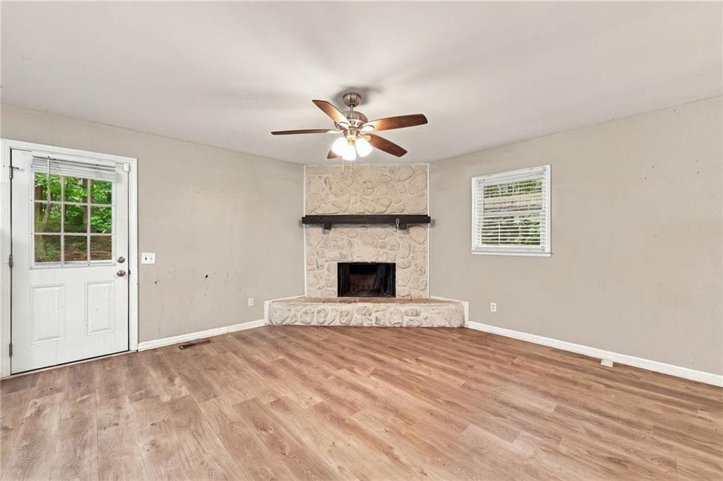 4 bedroom, 2 bathroom, 2,218 sq ft single family residence for sale at 951 Hickory View Court, Marietta, GA 30064 — photo 7