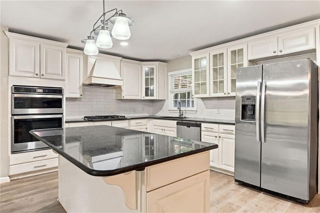 4 bedroom, 2 bathroom, 2,218 sq ft single family residence for sale at 951 Hickory View Court, Marietta, GA 30064 — photo 8