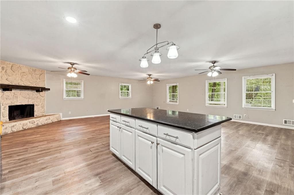 4 bedroom, 2 bathroom, 2,218 sq ft single family residence for sale at 951 Hickory View Court, Marietta, GA 30064 — photo 10