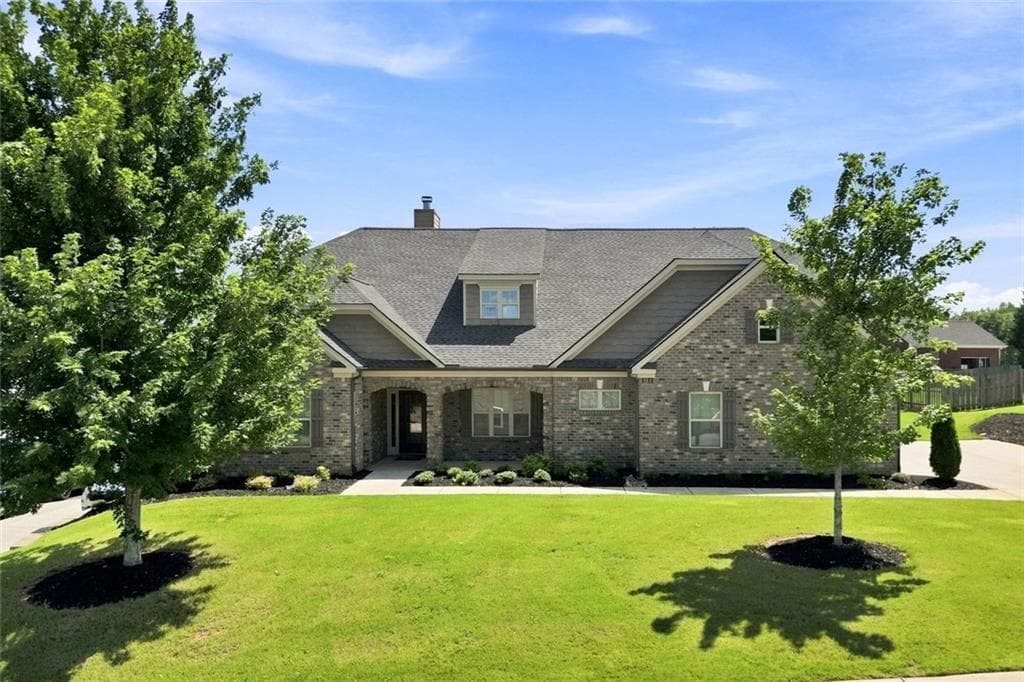 4 bedroom, 3 bathroom, 3,331 sq ft single family residence for sale at 6130 Arlington Circle, Cumming, GA 30041