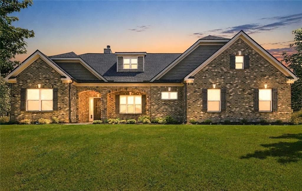 4 bedroom, 3 bathroom, 3,331 sq ft single family residence for sale at 6130 Arlington Circle, Cumming, GA 30041 — photo 2