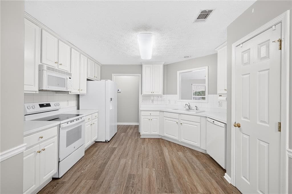 3 bedroom, 2 bathroom, 1,694 sq ft single family residence for sale at 531 Carriage Drive, Bethlehem, GA 30620 — photo 3