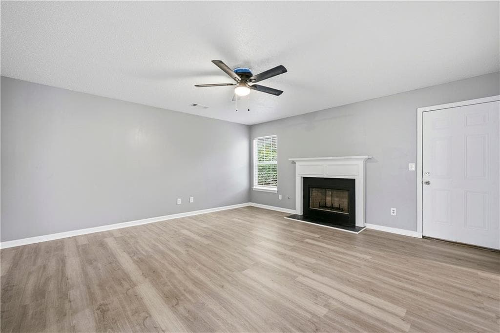 4 bedroom, 3 bathroom, 2,024 sq ft single family residence for sale at 2376 Creel Road, Atlanta, GA 30349 — photo 7