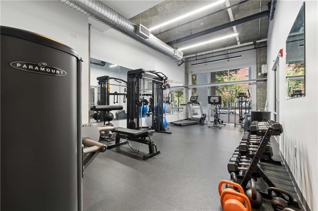 1 bedroom, 1 bathroom, 677 sq ft condominium for sale at 245 N Highland Avenue 410, Atlanta, GA 30307 — photo 9