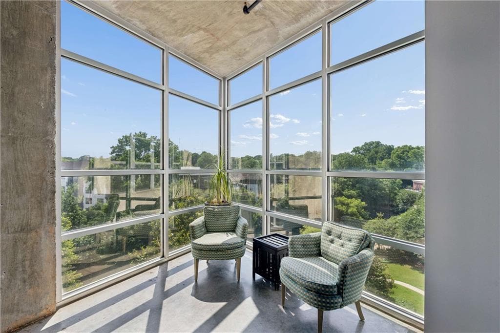 1 bedroom, 1 bathroom, 677 sq ft condominium for sale at 245 N Highland Avenue 410, Atlanta, GA 30307 — photo 10